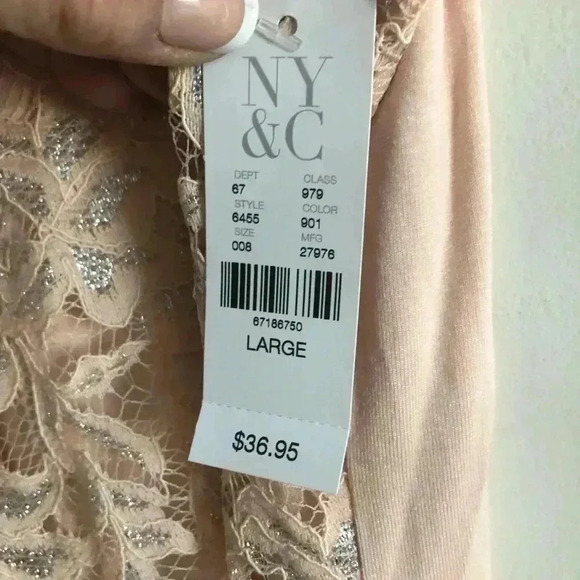 NY & Co. Metallic Lace overlay,lined,scoop neck sleeveless tank top/tunic,peach - Picture 6 of 9